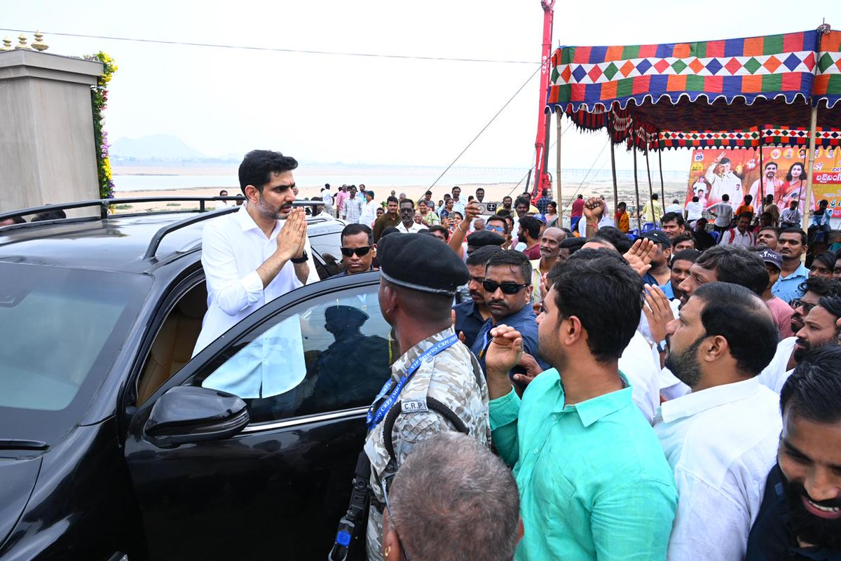 YuvaGalam tweet media