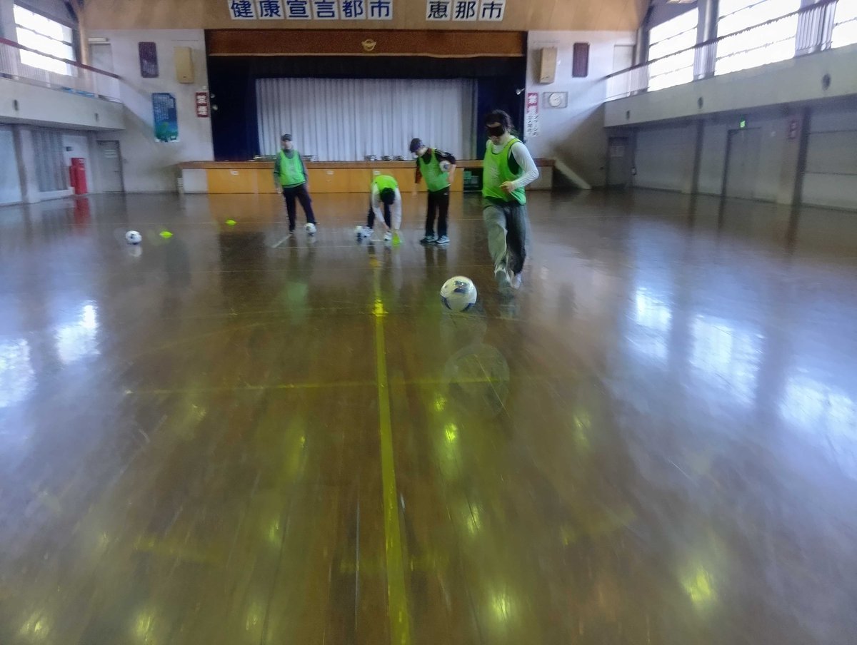 BFC_ZEALLights's tweet photo. 🌳活動報告🌳
3/8（日）にTRを行いました！
徐々にルーズボールの位置をすぐに発見できるようになりました。
ボールフィーリングはまだまだなので練習していきましょう🔥
📅次回　3/14日　
🏟恵那市民会館
＃ブラサカ https://t.co/Ahp4Se8Pmy