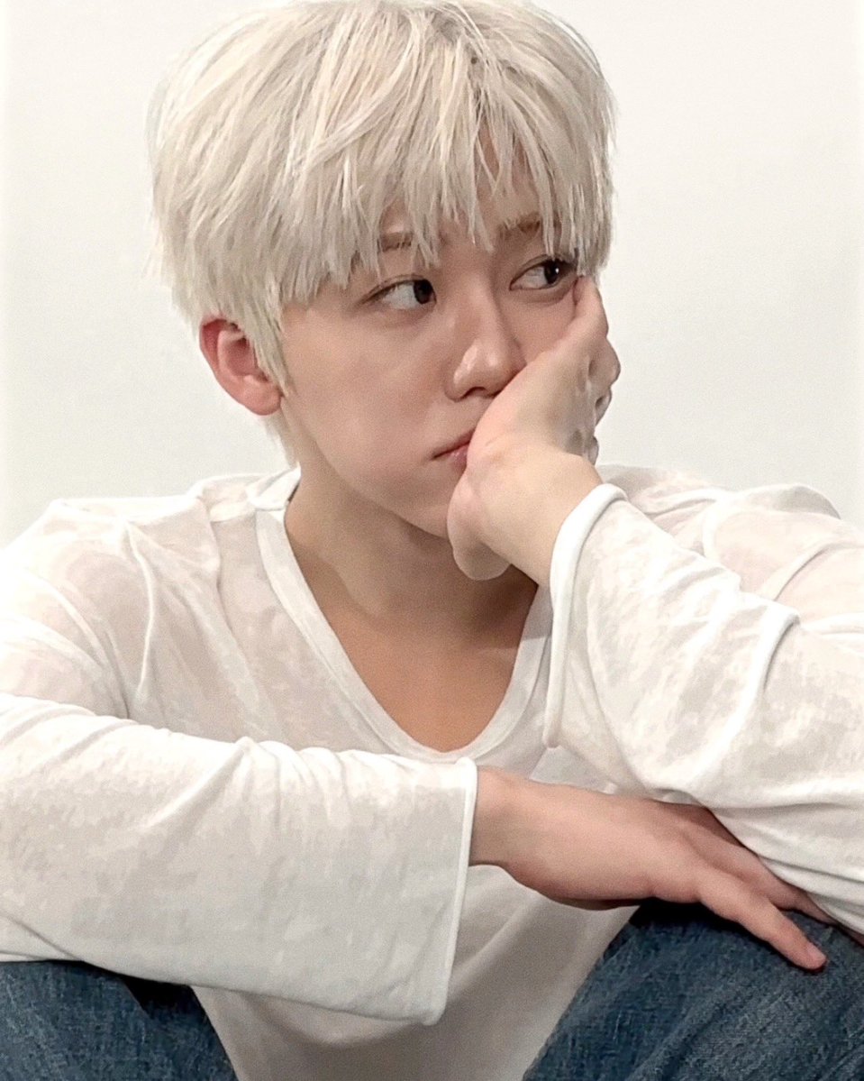 김나 (@n0azzi) on Twitter photo 