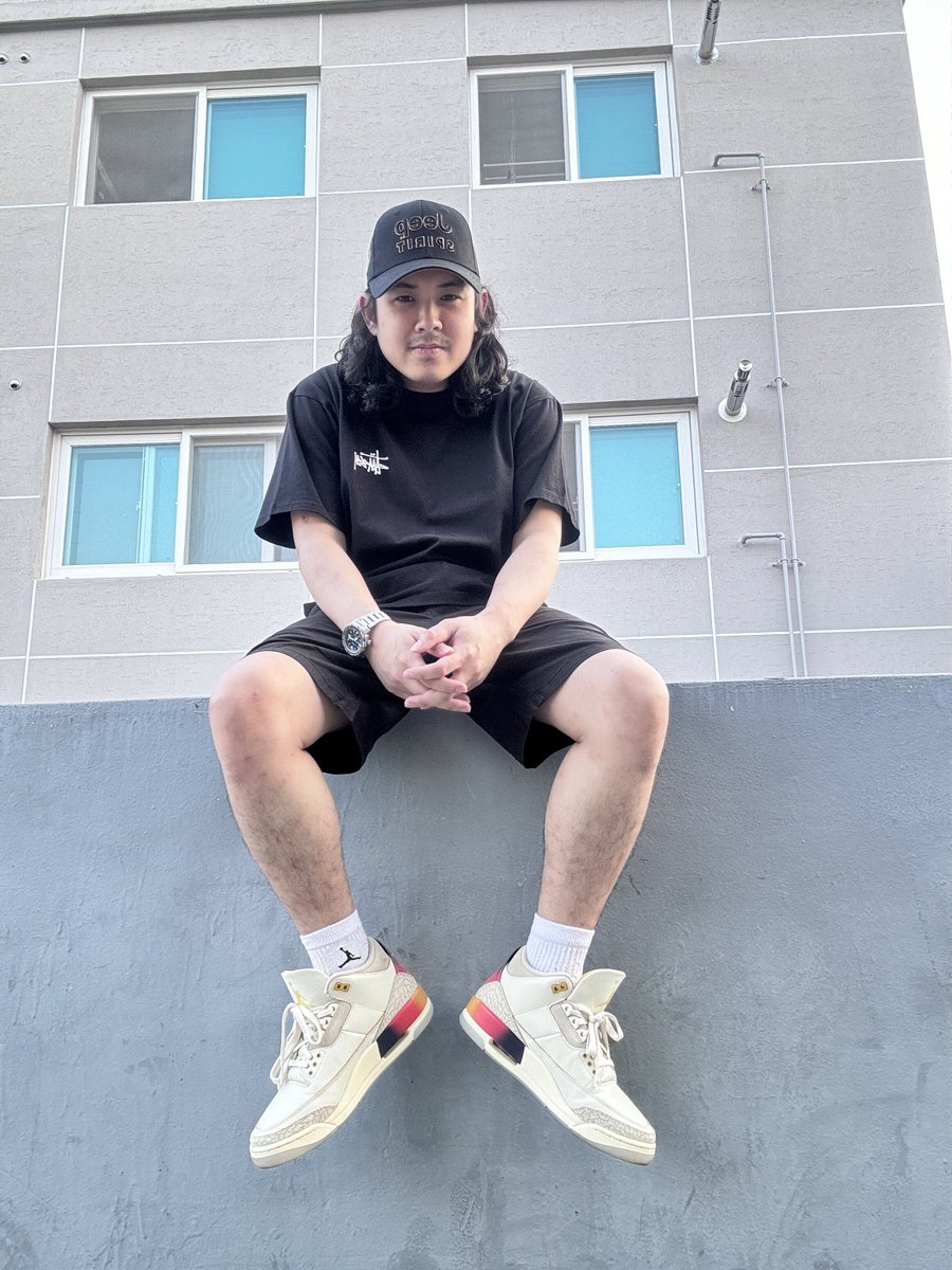 derrickdod's tweet photo. 32 ขวบบริบูรณ์ 🎂🥳🎈 https://t.co/KzweFzkBYJ