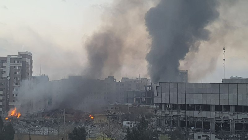 Israeli/American strike aircraft leveled Iran's Isfahan Optics plant early this morning.