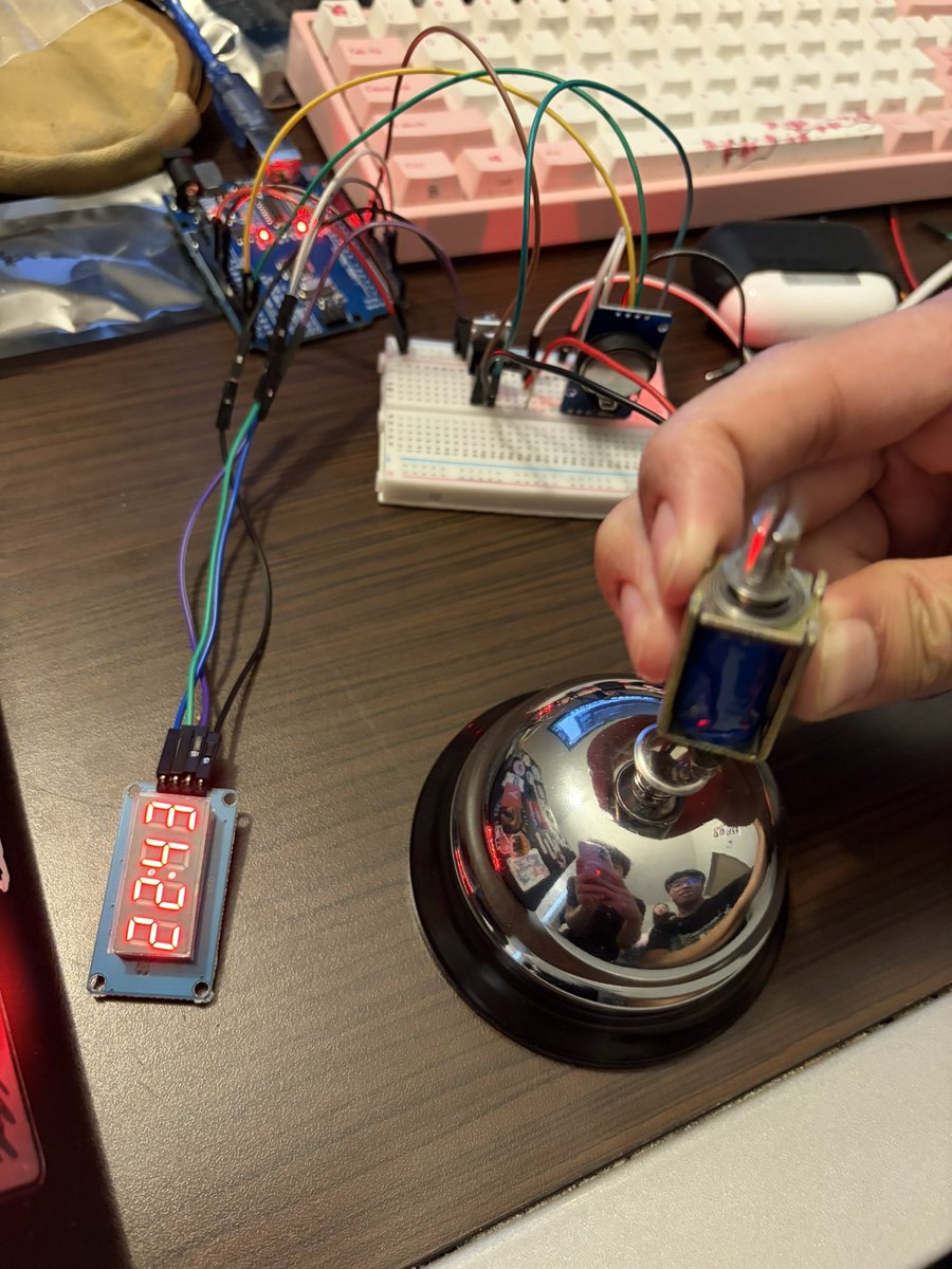 Jeffrey Lin tweet media