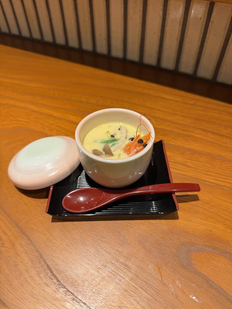 tmbclippa's tweet photo. 今は昼食の時間です
仕事の合間に宝くじを研究してみる
今夜の抽選番号は何になるでしょうか？また当たることができるでしょうか、へへ😄😄
#ミクの日 #ミクの日2026 
#宝くじ https://t.co/yGSd6N75wi