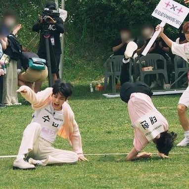 𝖆𝖑𝖊 tweet media