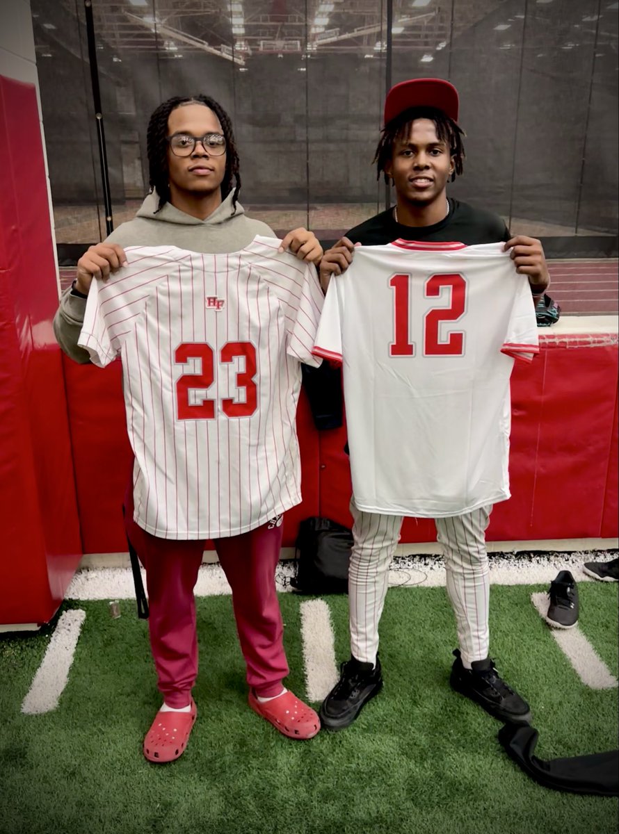 HolleyJhames's tweet photo. 🔴 ⚪️ Let’s go H-F ⚾️ 
Me and little bro @BoomHolley ready for this high school season. It’s my last and his first. Go Vikings!
@HFHS_BASEBALL @JJCbaseball @PrepBaseballIL @HitDogsIllinois @RawlingsChicago @PG_Illinois https://t.co/0WQMd7GioC