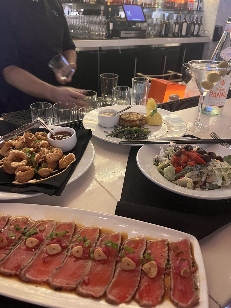 Vegasfan1970 tweet media