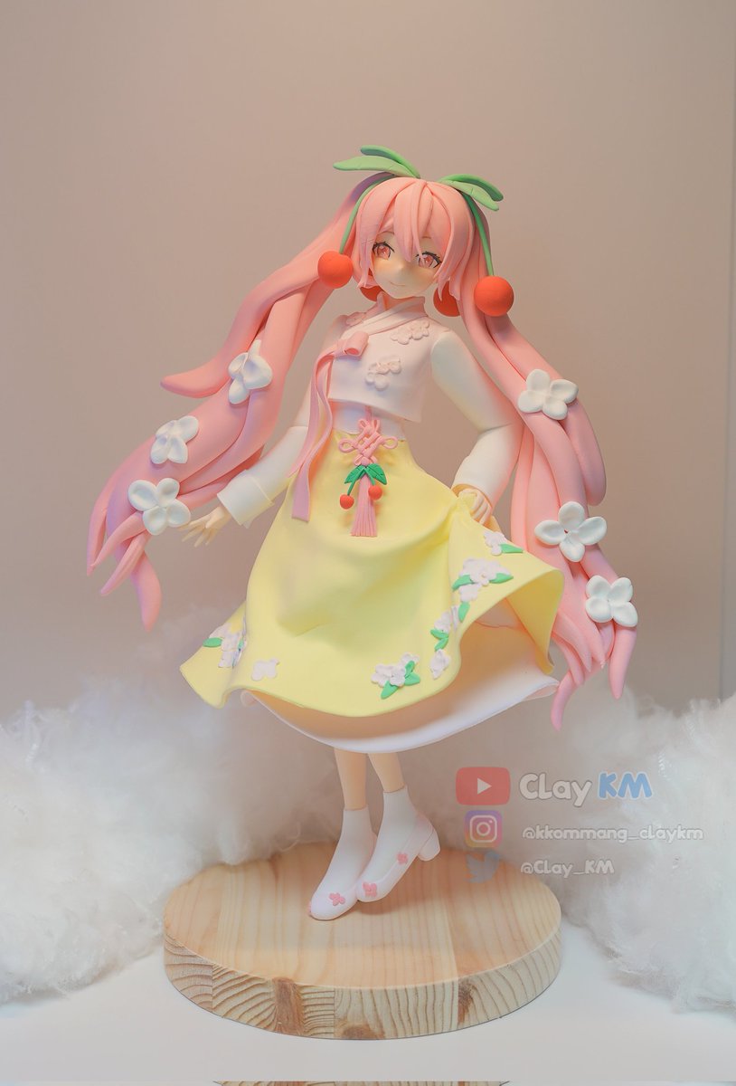 Clay_KM's tweet photo. Happy Miku Day! 🌸 
Even though it's Sakura Miku, 
Celebrate Miku Day all the way from Korea 😄
#ミクの日
#ミクの日2026
#MikuDay 
#Miku 
#clayart https://t.co/CPN21Koiwx
