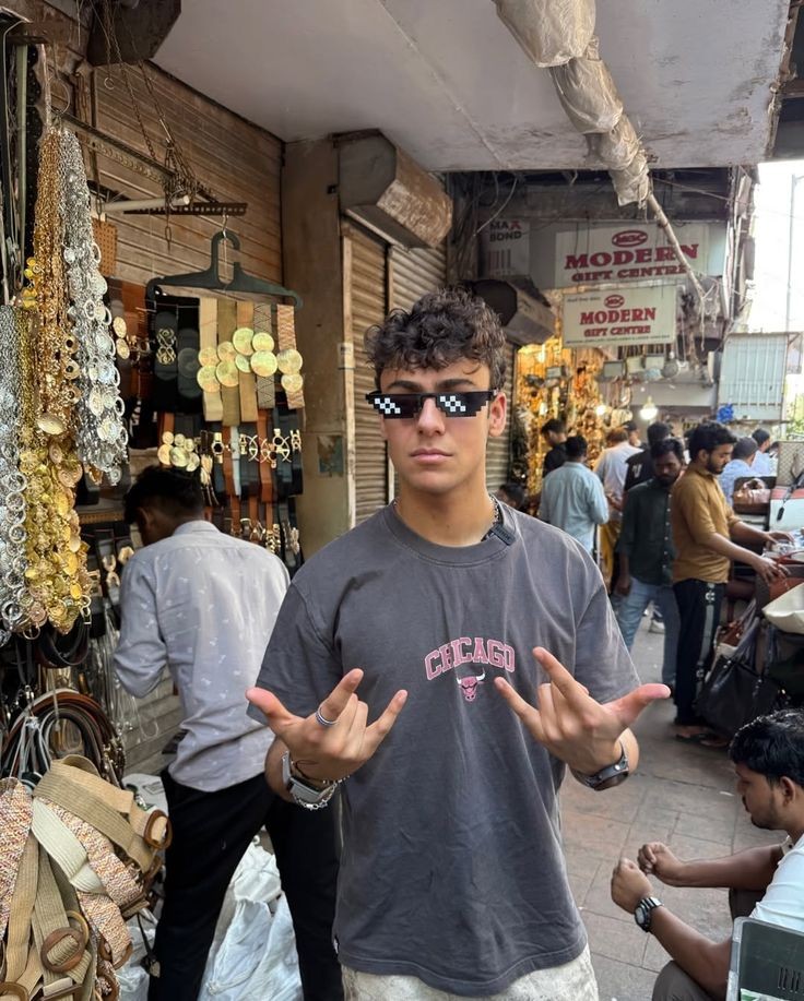 gowri 高瑞 tweet media