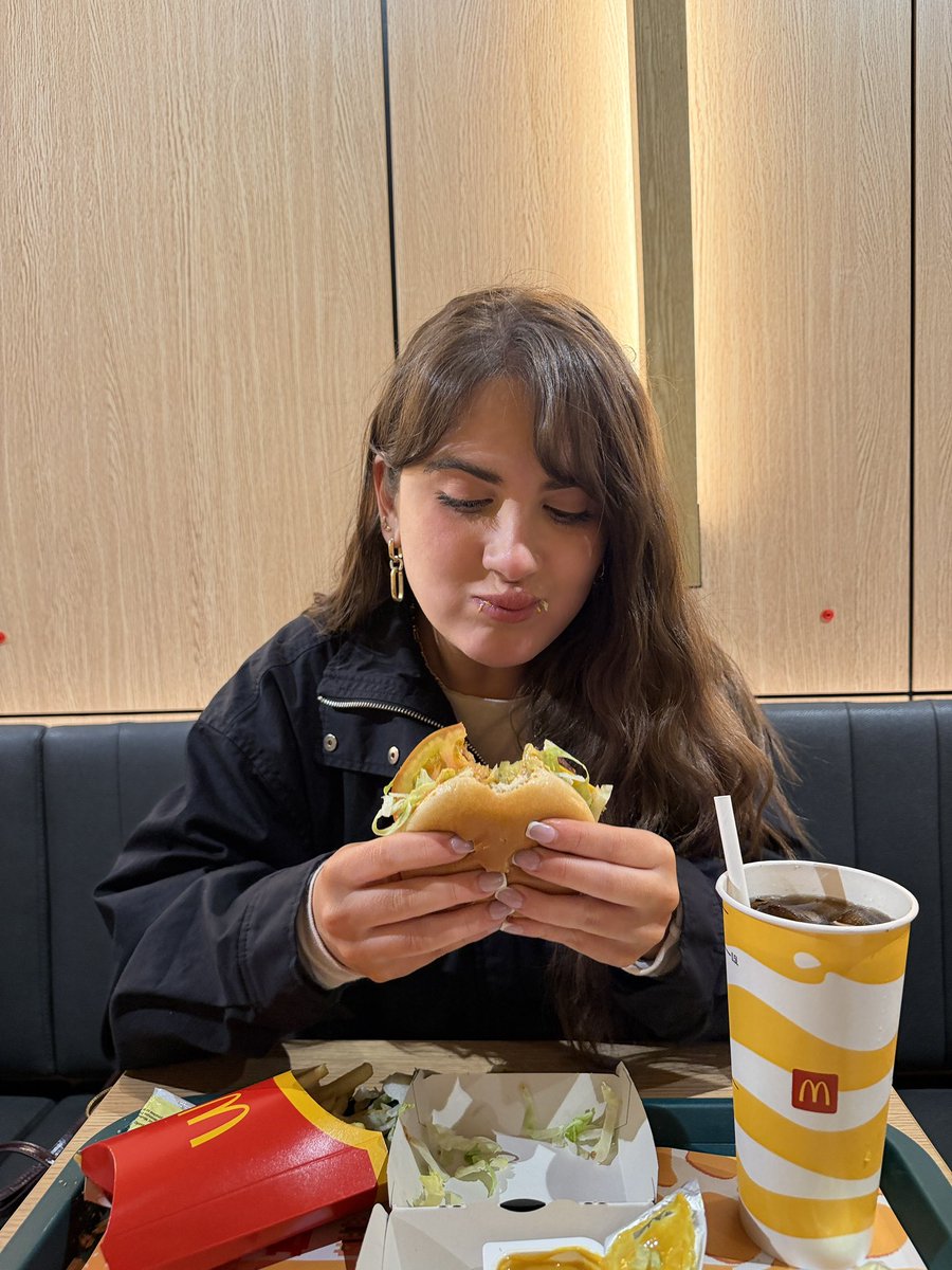 Claretta ♡ tweet media