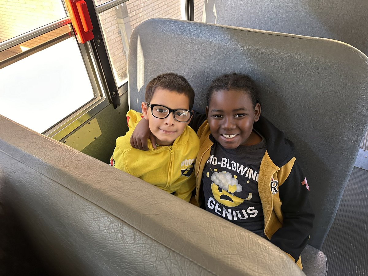 MsTate_EGE's tweet photo. Field trip fun from February!!!!! 🧪🥼🧑‍🔬 https://t.co/eN7j940stu