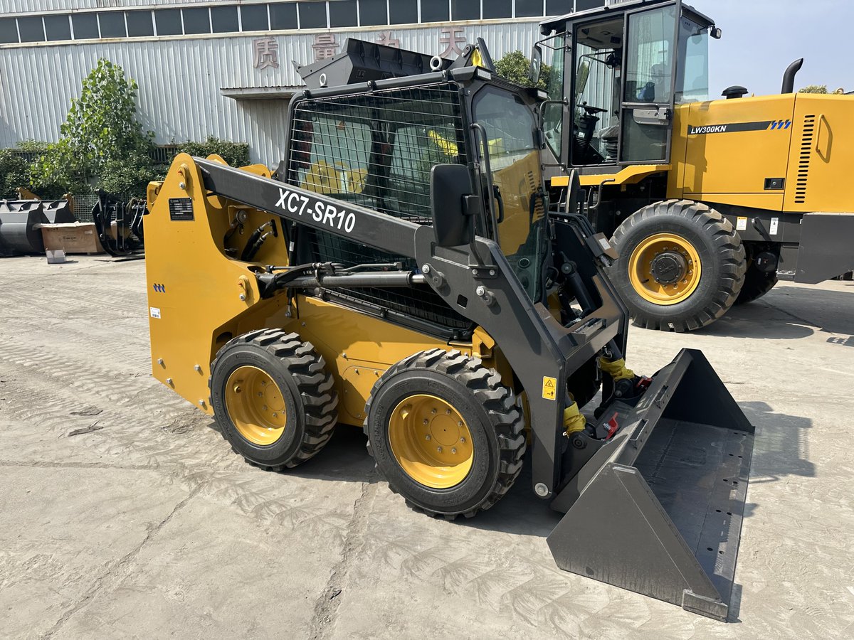 SHale24417's tweet photo. Skid Steer Loader
XCMG XC7-SR10
✨ Rated power 55.8kW
weight 3550kg
bucket capacity 0.6m³
Efficient in narrow spaces, multi-functional &amp; cost-saving!
Inquiries are welcome.
WhatsApp: +86 13971426778 https://t.co/4MsIP4D9bN