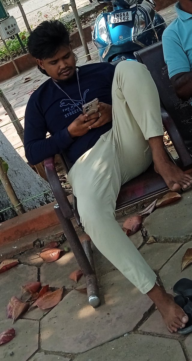 Westernkingraja's tweet photo. Cute boy https://t.co/12z3enCtqw