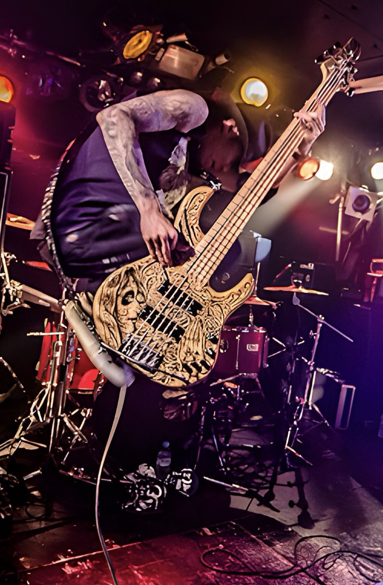 MinorityGame tweet media