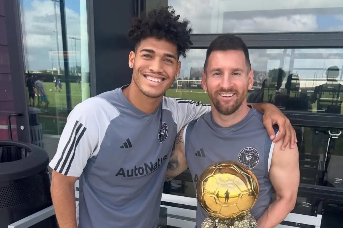 La mejor zurda del mundo y a la par Messi