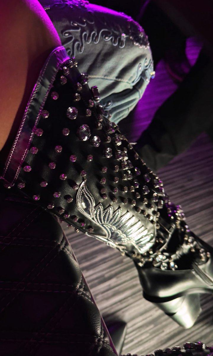 these boots truly deserved their own picture 😍✨🔥