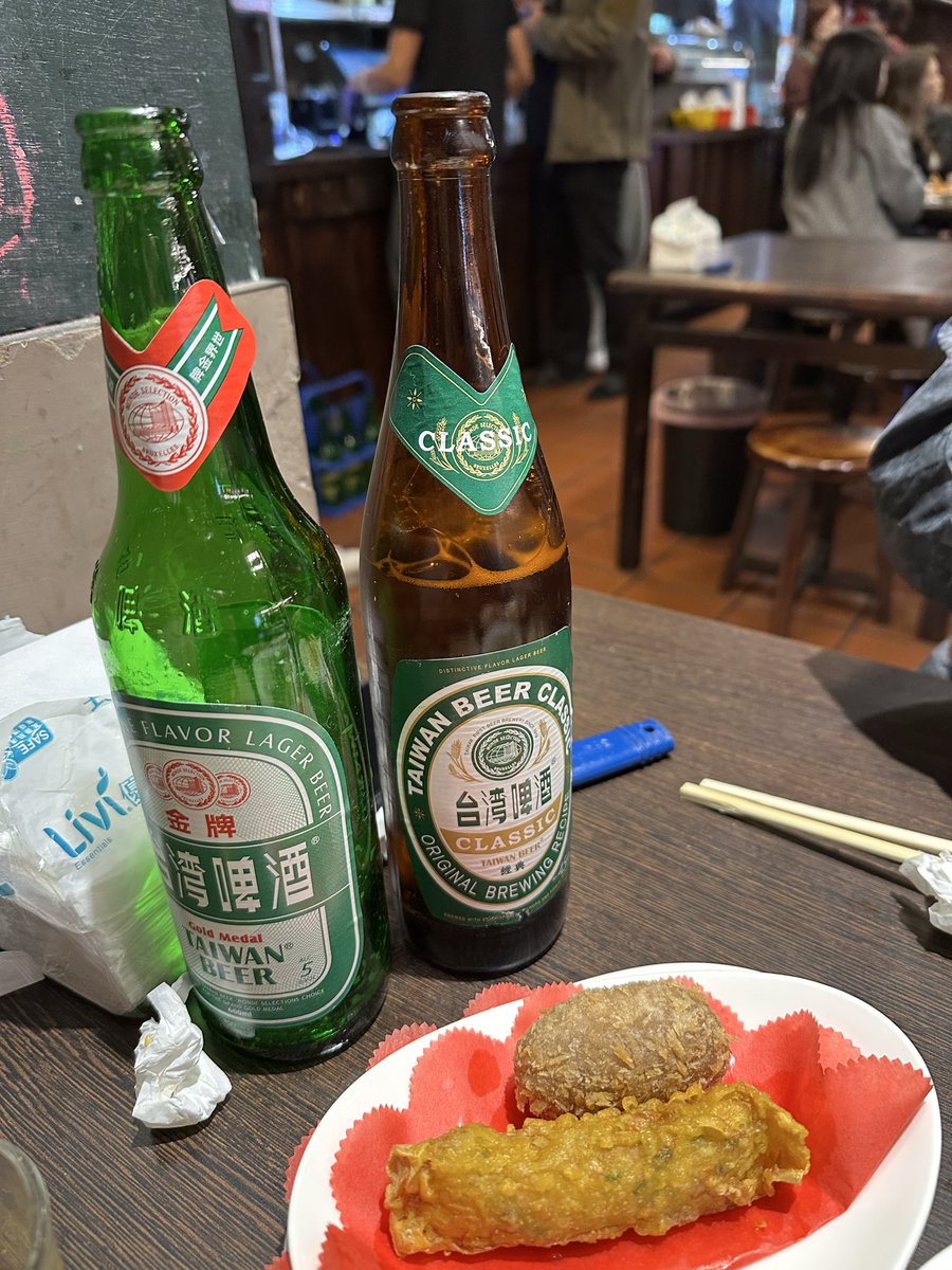 0910nya's tweet photo. 台湾行ってきた🇹🇼
麻雀牌の悠遊カード可愛い🀄 https://t.co/OzdzeuWl2K