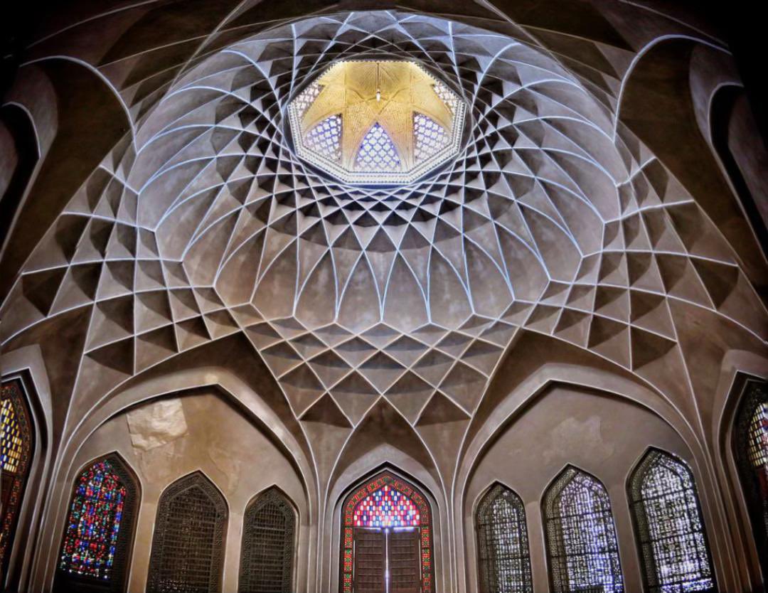 ItsukiiHaru's tweet photo. Persian architecture https://t.co/hlH9RAYgsM