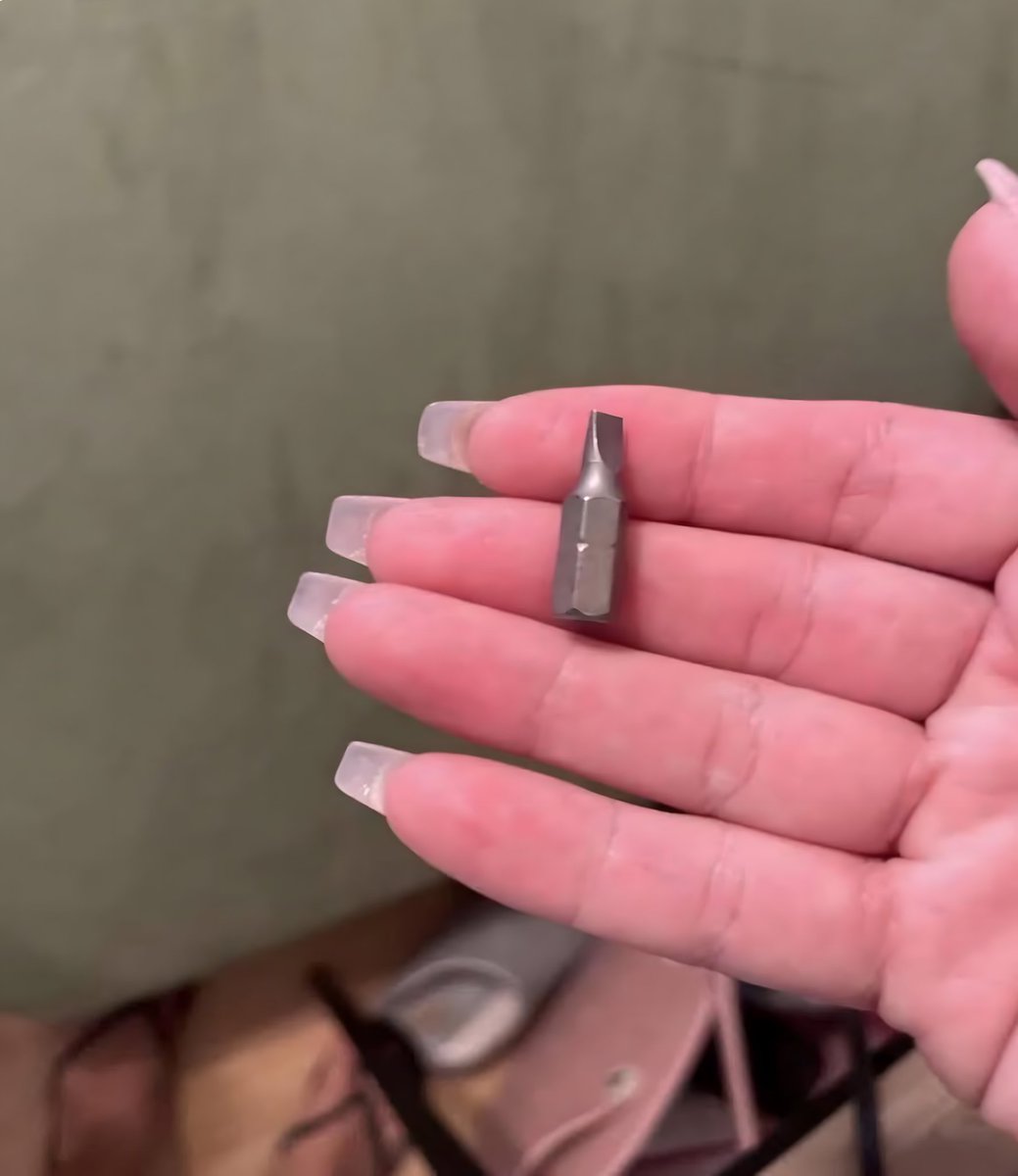 Myra Lux tweet media