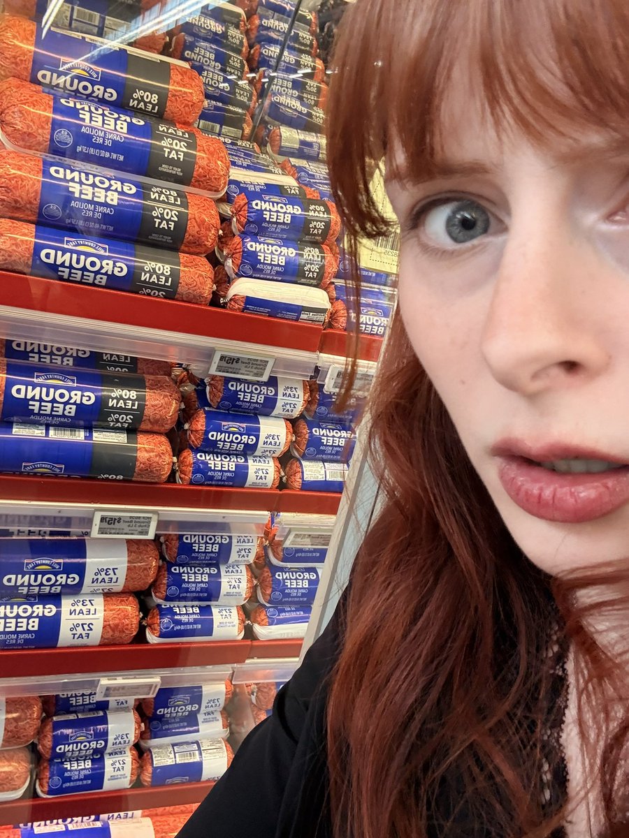 emma ; mrs manic tweet media