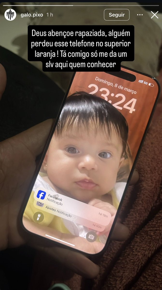 faelslim's tweet photo. Um torcedor achou esse telefone no setor laranja e quer devolver.
Insta: https://t.co/8a97qfWt6e https://t.co/rJ8hVnLs1T