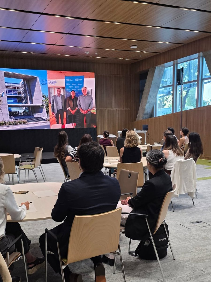 empresasinc_ar's tweet photo. En un encuentro presencial realizado en @BancoGalicia, empresa fundadora de nuestra Red, compartimos la presentación del recap 2025 y los principales lineamientos de la planificación anual 2026.
#RedDeEmpresasInclusivas #InclusiónLaboral #EmpresasComprometidas #Discapacidad https://t.co/uegO8sUF90