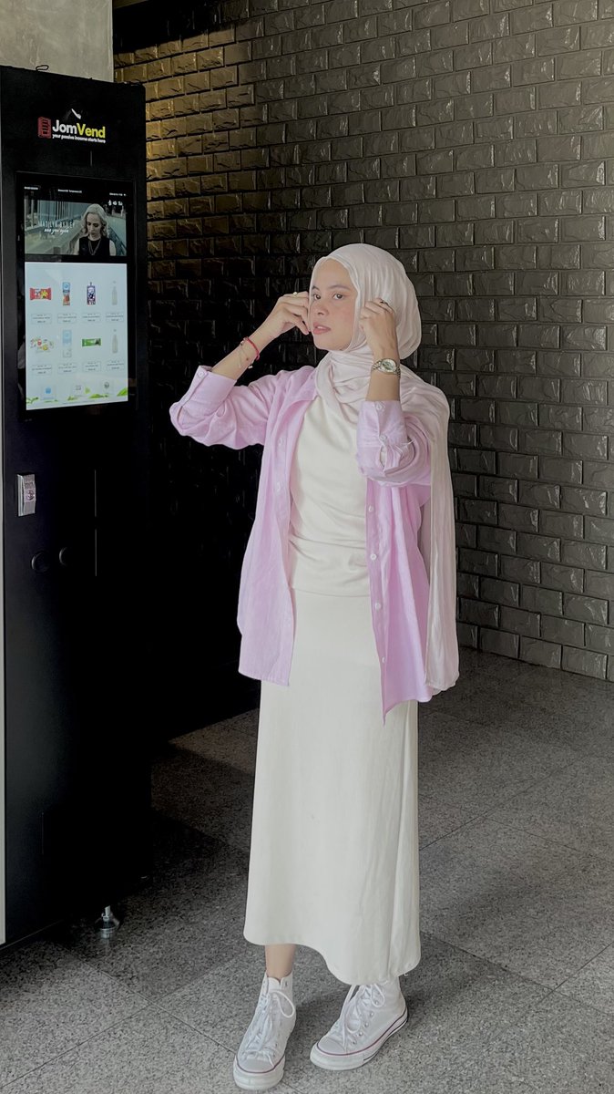 𝐕𝐚𝐫 ✨️• Beauty Enthusiast 🤍 tweet media