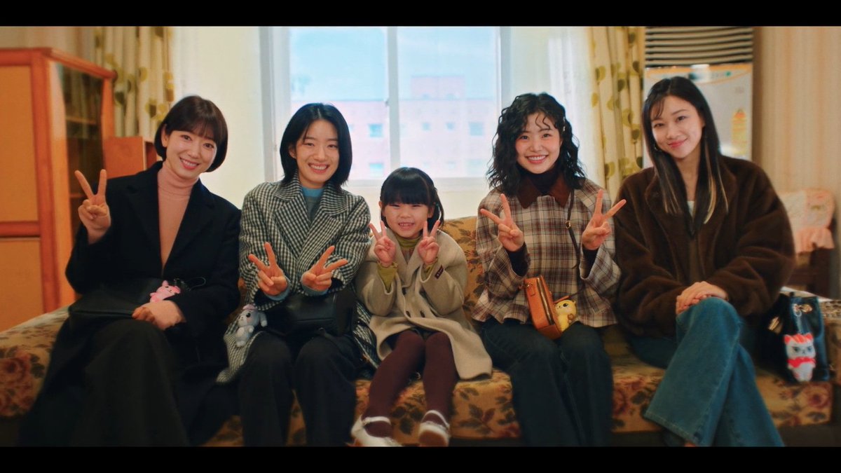 KangSeoHae's Assistant tweet media