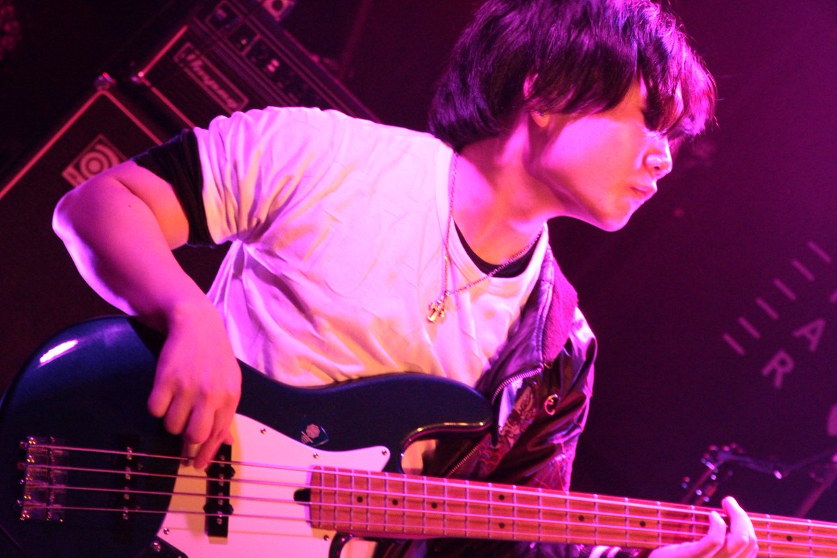 Samemori_melon's tweet photo. 留年回避した翌々日がライブだったので不思議と笑顔の絶えないライブでしたね() https://t.co/zsoXPxbBj7