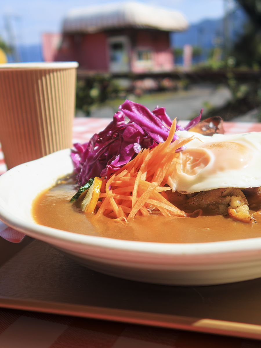 otsunoro's tweet photo. 呑んだ日の〆はラーメン派ですが、
次の日はカレー派です😆
久しぶりに寄ったマミーズカフェ。
#g7xmark3 https://t.co/U3kuUF0I7D
