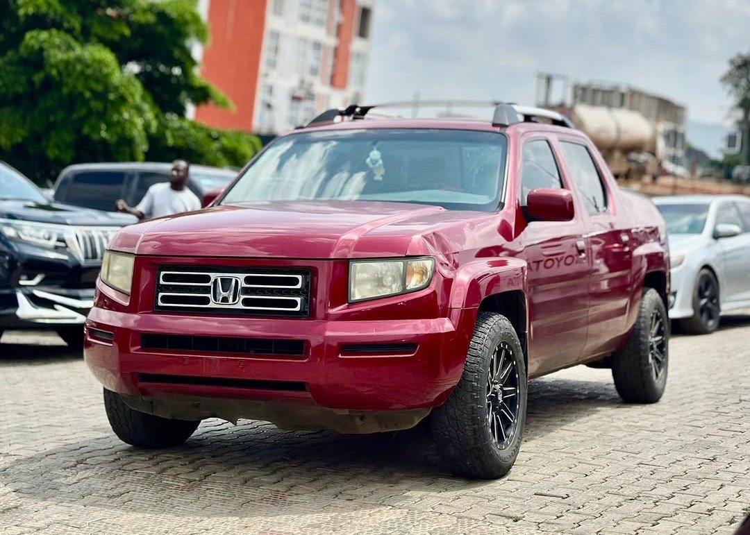 Abj_Auto_cars's tweet photo. ‼️ HONDA RIDGELINE — 2010 (FOREIGN USED)
📃DUTY: Original custom duty ☑️
🏷️PRICE: ₦15,000,000
📍LOCATION: #Abuja 🇳🇬
📞CALL/WHATSAPP: 08052712169 /09112199464

Practical Ridgeline — unibody comfort, truck utility & dependable Honda engineering – DM or CALL 🤙 #Ridgeline #Honda