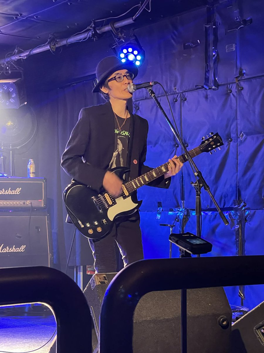 442ken's tweet photo. オンザロード第26区沢山の御来場ありがとうございました‼️我らロスレス、カズーマンを迎えての1st Live🎵新曲2曲と新しいギターで
新たなstart！誘ってくれたモッキー！&amp;演者、スタッフの皆様方ありがとうございました😊3月生まれの皆様！おめでとうっす🥳
#最鋭輝隊
#velvetz
#wells
#thelossless https://t.co/39UDgTYyrj
