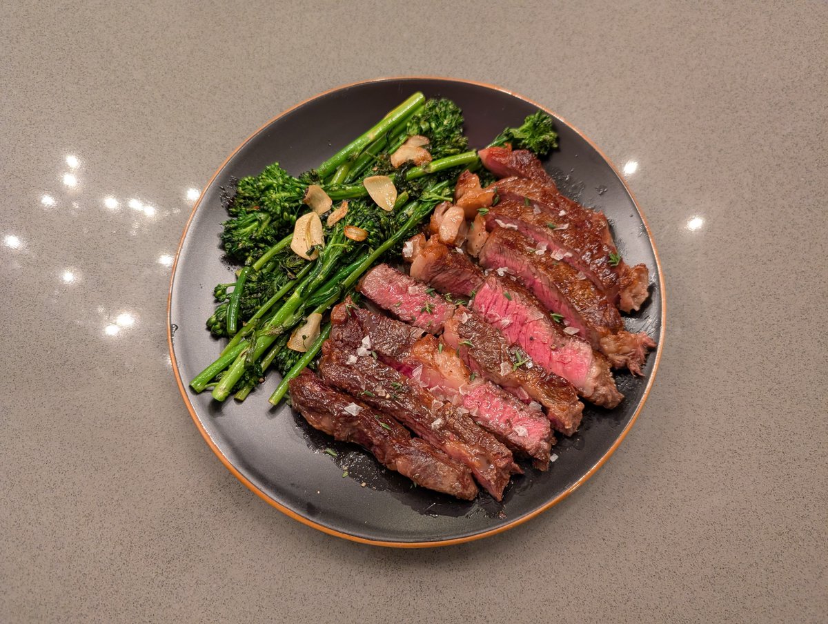 Tyler Glaiel tweet media