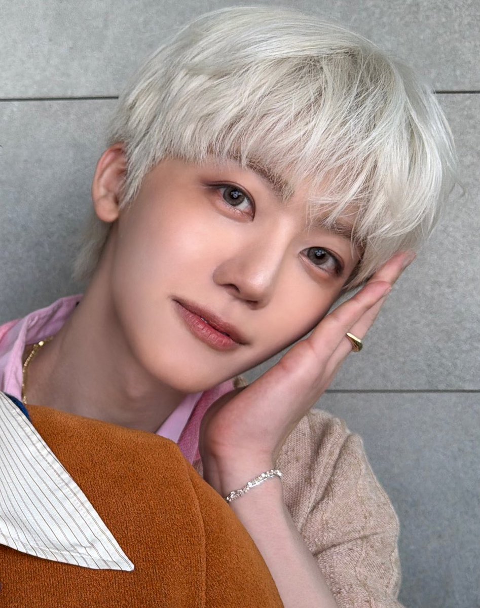 น้องแจมนางไม่ยอมเอามือสัมผัสหน้าเว่อๆ