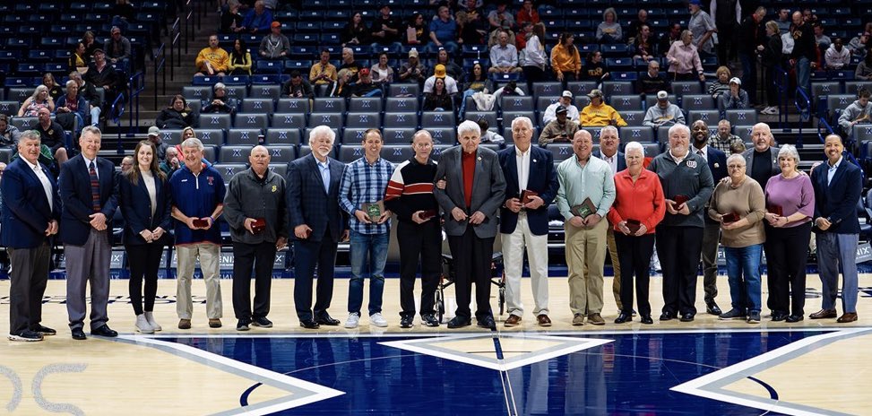 THS_BRAVE's tweet photo. Congratulations to Talawanda’s own Dan “Willie J” Wilhelm for being awarded the OHSAA Southwest District’s Dale E. Creamer Friend of Athletics Award!

Well deserved recognition for a true friend of Talawanda Athletics! 

https://t.co/laSShMR8Ht https://t.co/akC4uMDiyJ