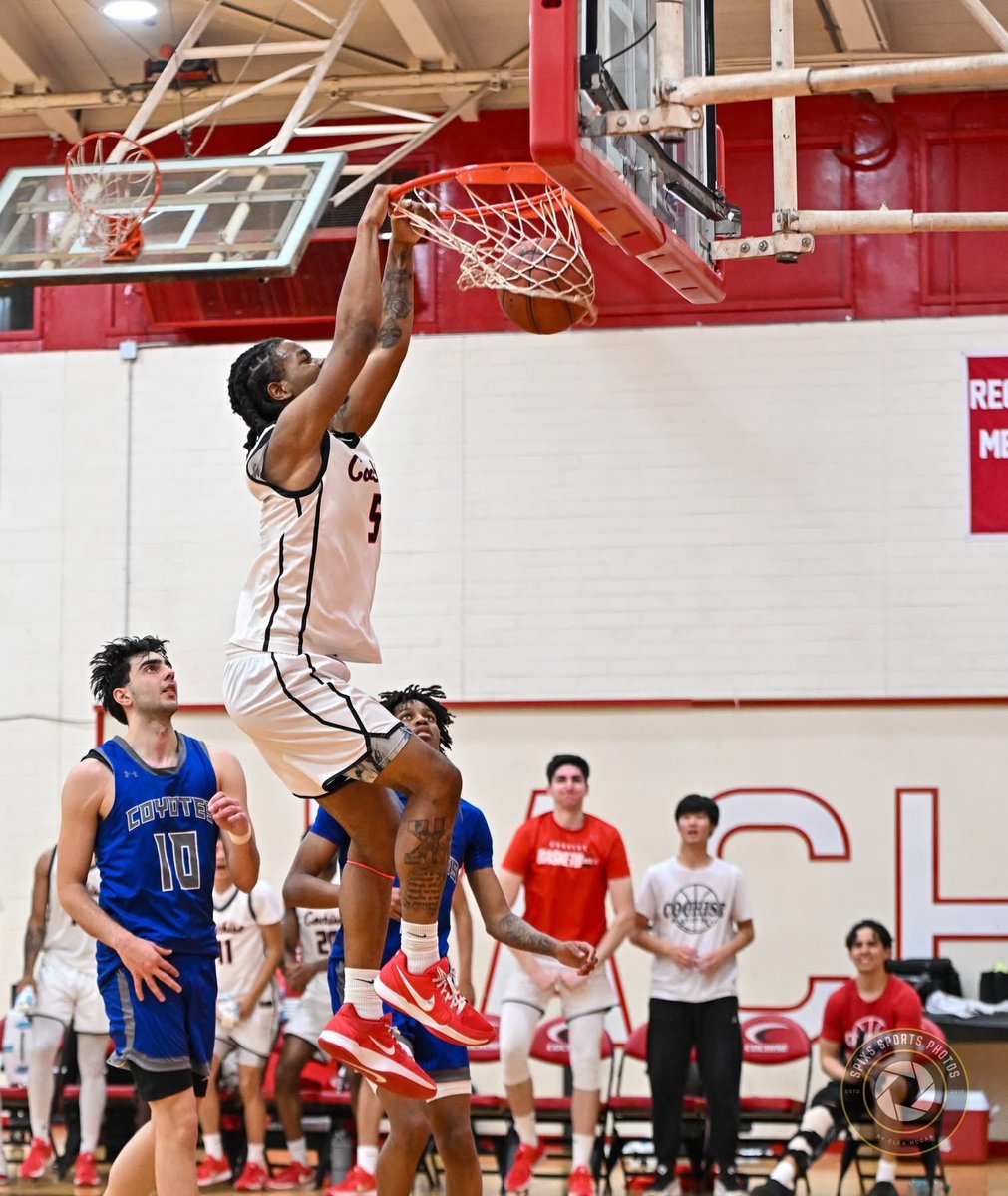 mccaa4mayor's tweet photo. Huge congratulations to Coach Jerry Carillo and the entire Cochise College Basketball team on winning the NJCAA Region 1 Championship against the College of Southern Nevada Coyotes!

Sierra Vista and all of Cochise County is cheering you on. We are SO proud of you! https://t.co/LjdEKsZPKQ