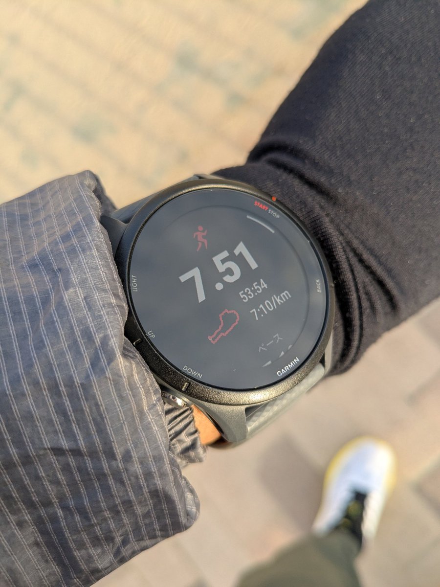 yas_labo's tweet photo. 昨日の夕方ジョク&amp;ウォーク
脹脛痛の痛みが無くなったので
ジョクも少しスピード上げたら
またまたピキッと来やがりましたわ
全然治っとらん感じで5kで終了
後はトボトボ歩いて帰宅
まだしばらく辛抱の時間が続く様です https://t.co/Q4bPwEg6t1