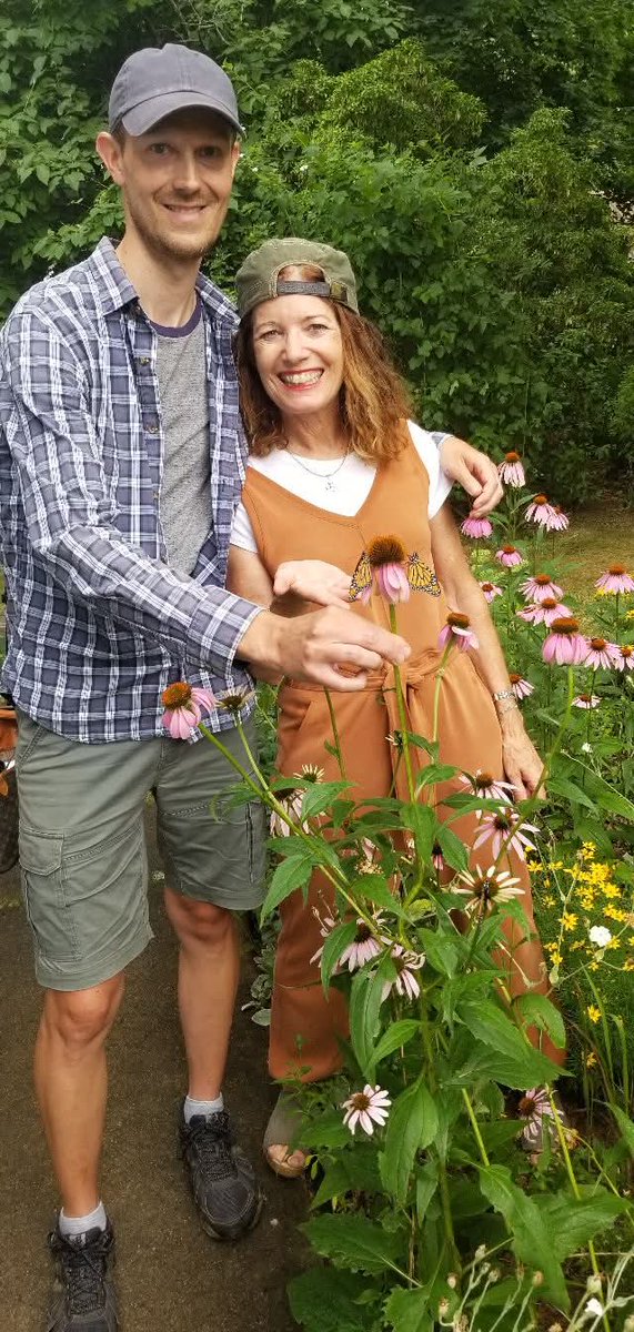 peterjamesvk1's tweet photo. @cbccolleenjones Love! Great Lady! X ☀️🌻🦋❤ Colleen with me in our backyard in August 2022. https://t.co/12sz3s8BCv