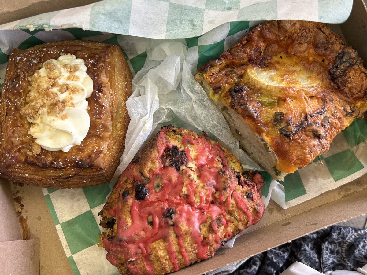 ʕ•ᴥ•ʔ tweet media