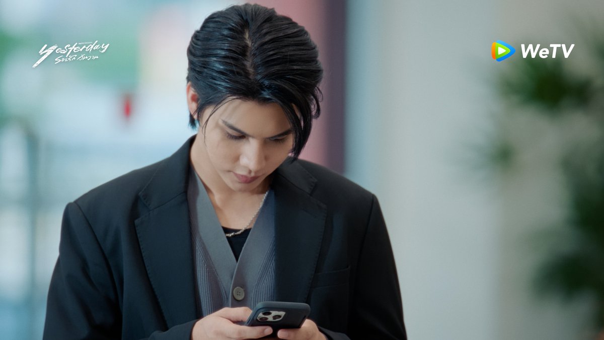 WeTVThailand's tweet photo. อ่าวววว ที่เวียร์คุยกับลลิตมาตลอดจริงๆแล้วคือเคลวินหรอ?!?!

#YesterdayEP6 https://t.co/AuniuNznHO