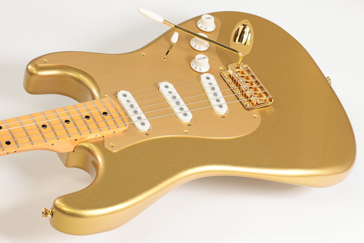 ishibashimusic's tweet image. 【イシバシ限定発売📢】『#Fender / #ISHIBASHIFSR Made in Japan 🇯🇵　Traditional 50s #Stratocaster Mystic Aztec Gold with USA 57/62 Pickups』

眩いばかり✨️のオーラを放つオールゴールドストラトキャスター‼️　
イシバシ楽器各店にて販売中‼️