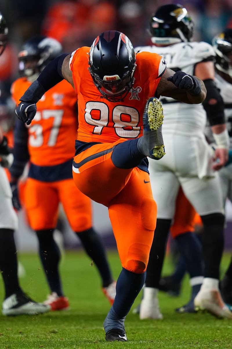 John Franklin-Myers tweet media