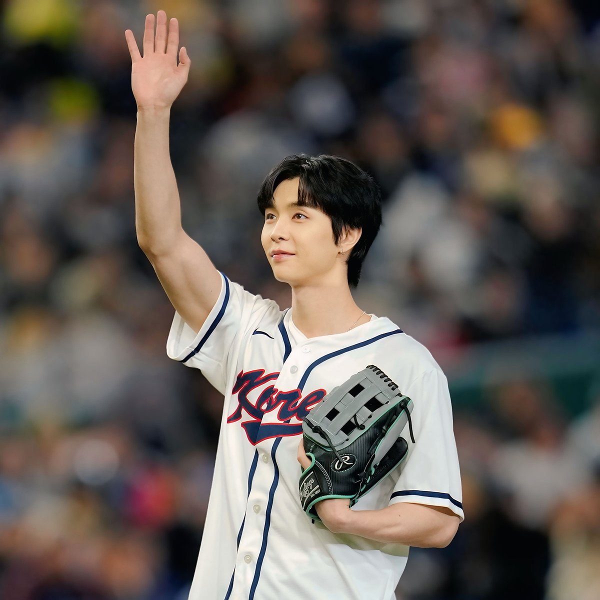 slist2015's tweet photo. NCT 쟈니, 아크네 패션쇼부터 WBC 시구까지…전방위 활약

#쟈니 #엔시티쟈니 #NCT쟈니 
@NCTsmtown
 #JohnnySuhFor2026WBC 
#JOHNNYxAcneStudios 
#JOHNNY #NCT_JOHNNY 
#엔시티_쟈니 #엔시티_JOHNNY 
⬇️관련기사⬇️
https://t.co/5PwyRVGe0X https://t.co/opBCmoRlMN