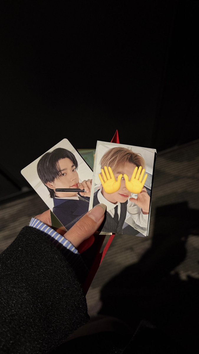 ( ◠‿◠ ) tweet media