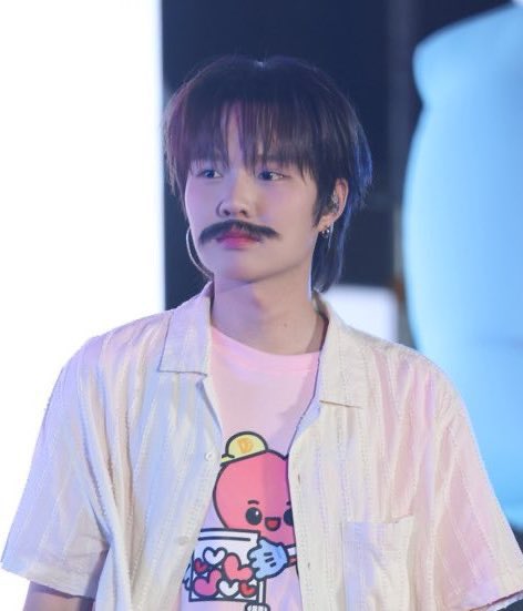 วว. (@lerpain) on Twitter photo 