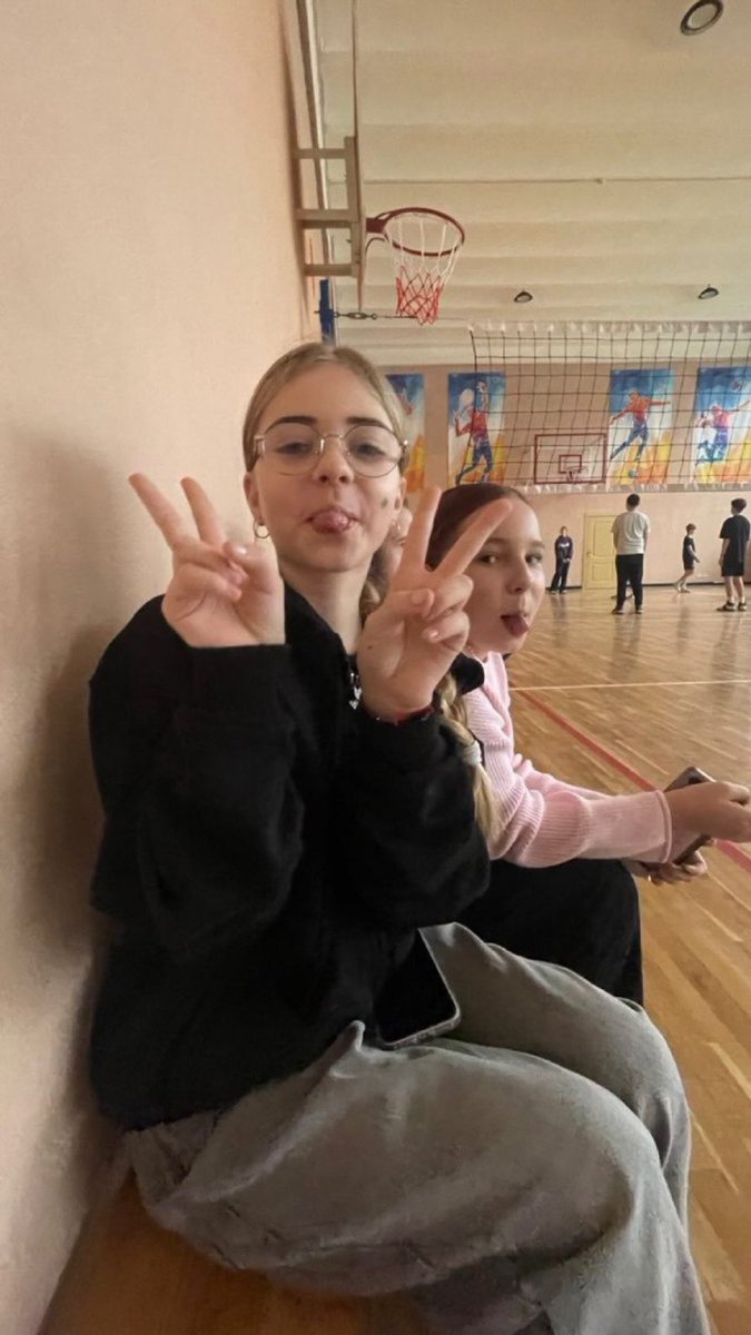 Dasha tweet media