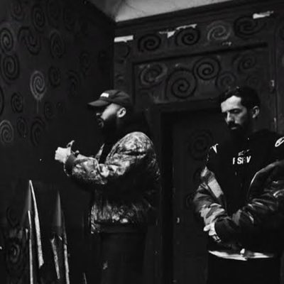 Yohan13_'s tweet photo. Cette semaine sort l’album des deux GOATS @bigfloetoli #Karma https://t.co/l1cW2e9Obz