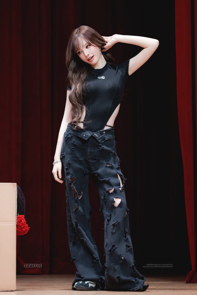 260308 #IVE #LIZ #리즈