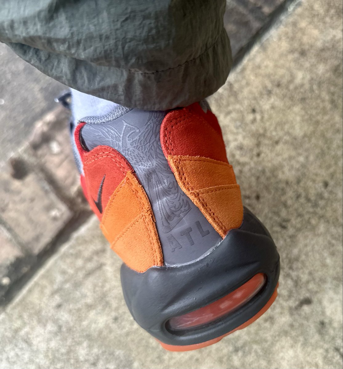 gameofbullyz's tweet image. AIR MAX 95 PREMIUM "ATL"
#marchMAXness #sneakercommunity #sneakerhead #nike #atl