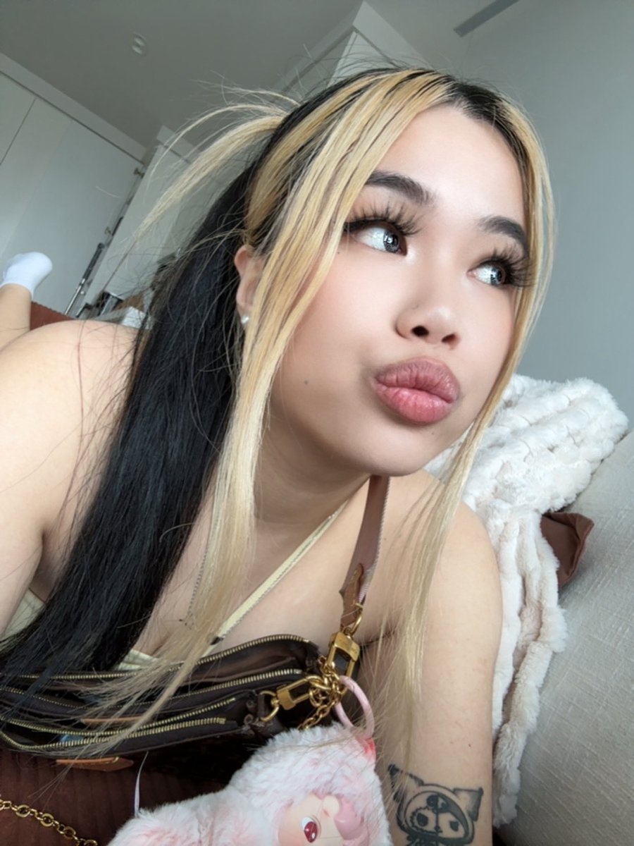 kimmy 🦋 tweet media