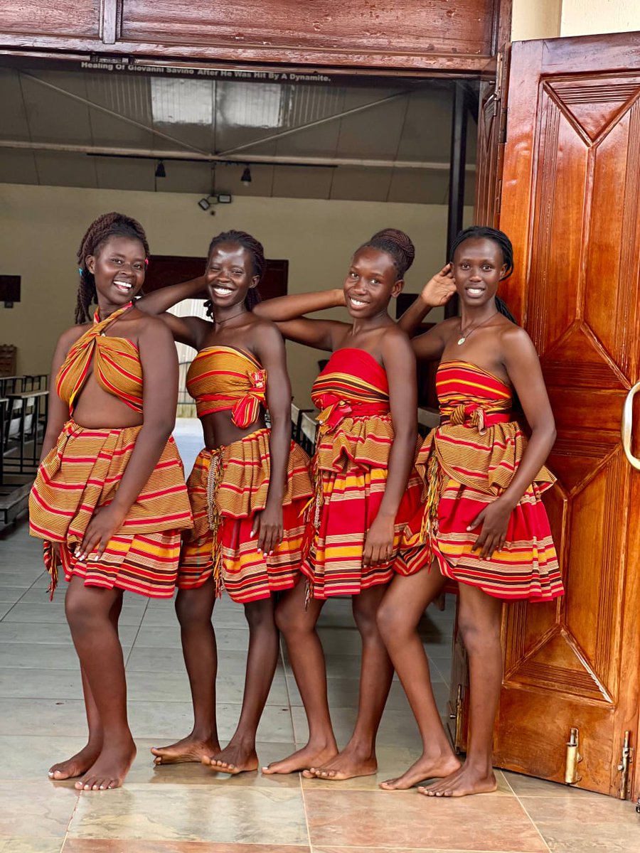 NEMUBSSAoffical's tweet photo. From Gulu, Nebbi, Arua, Adjumani to Lira — the Northern Province showed up, showed out, and won it all at the St. Charles Lwanga Cultural Day at MUBS! 🏆🔥 #NorthernPride #MUBS https://t.co/brXzpt5KA4